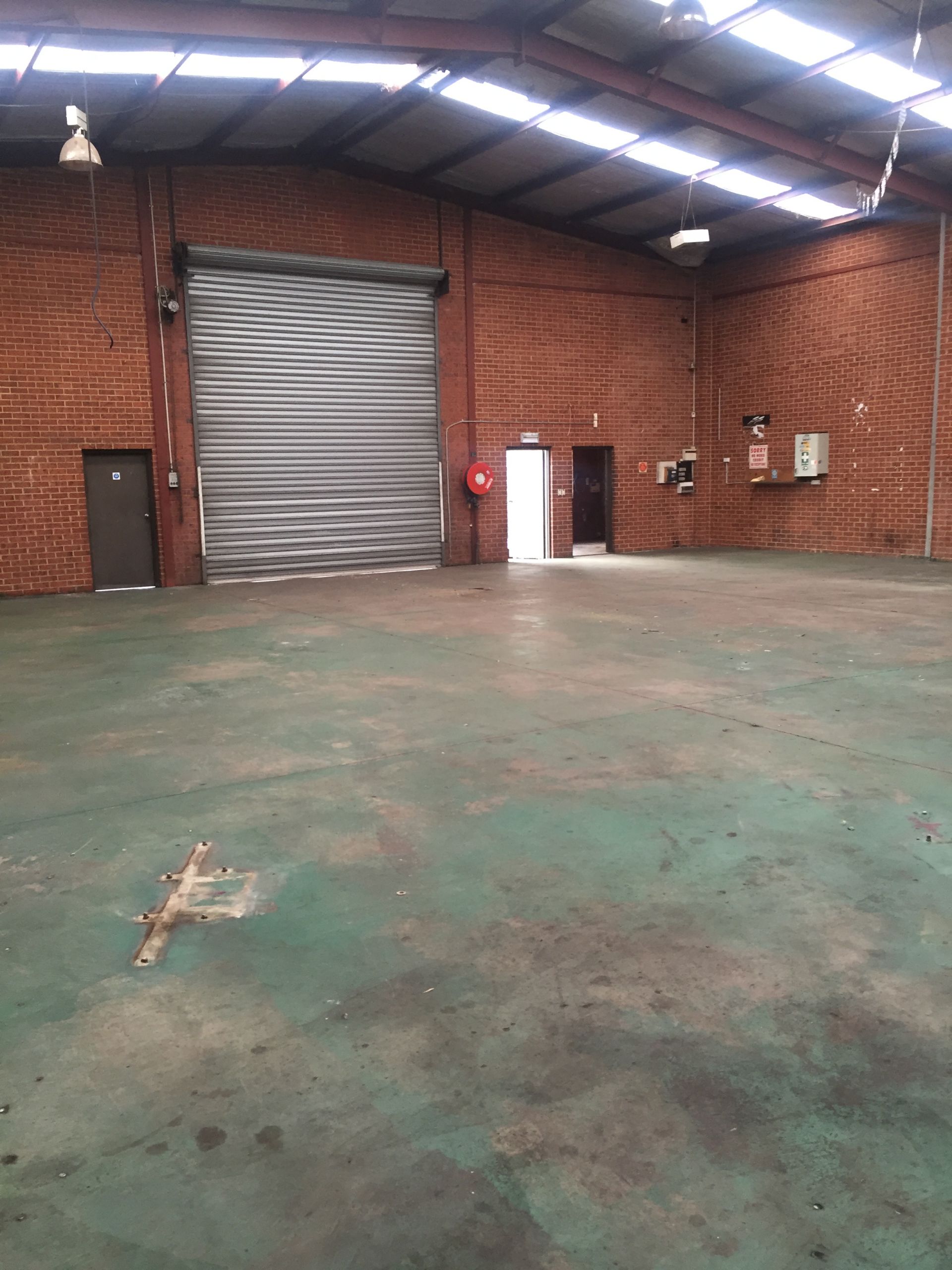 Prime Location, Not To Be Missed!!