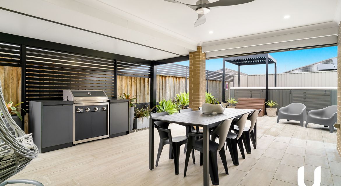 Gledswood Hills 18 Silverwood Street