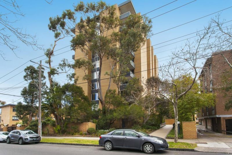 94/3-5 Rockley Road, South Yarra - Thumbnail 2
