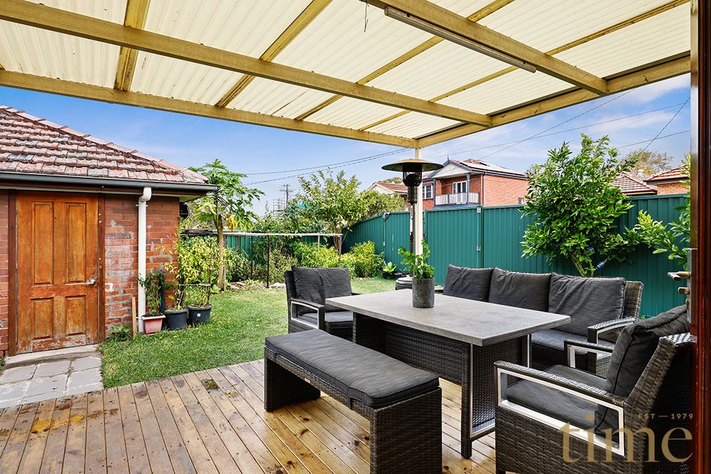 15 First Avenue, Rodd Point NSW