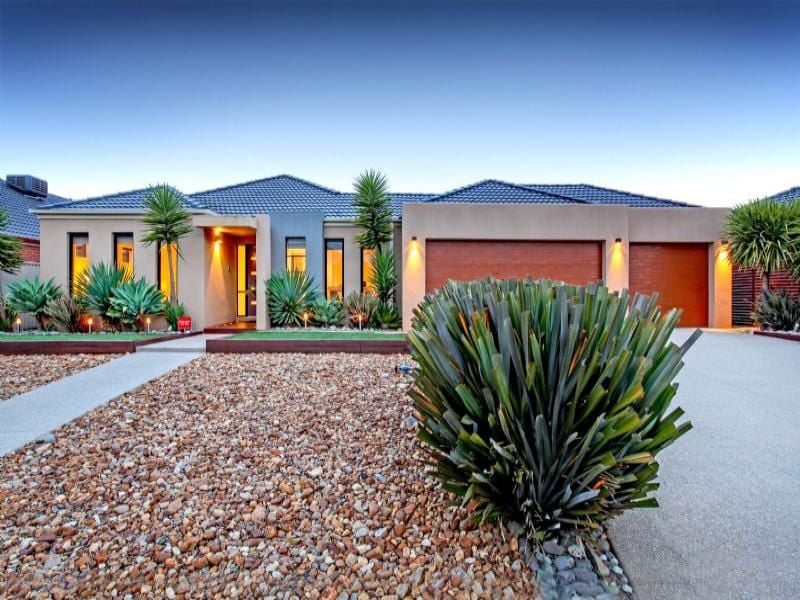 12 Osterley Close, Caroline Springs - Thumbnail 2