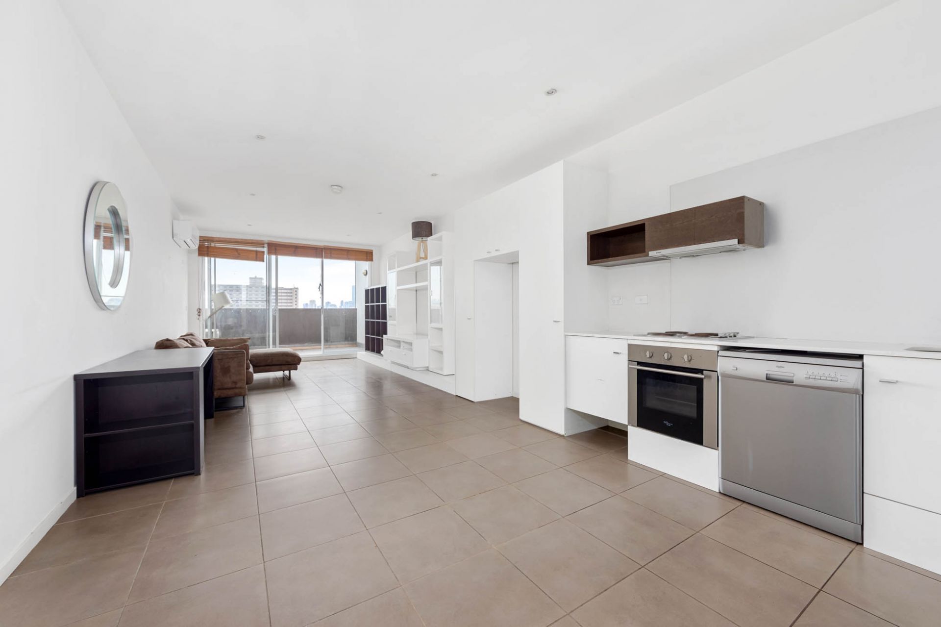 14/45 Wellington Street, St Kilda - Thumbnail 4
