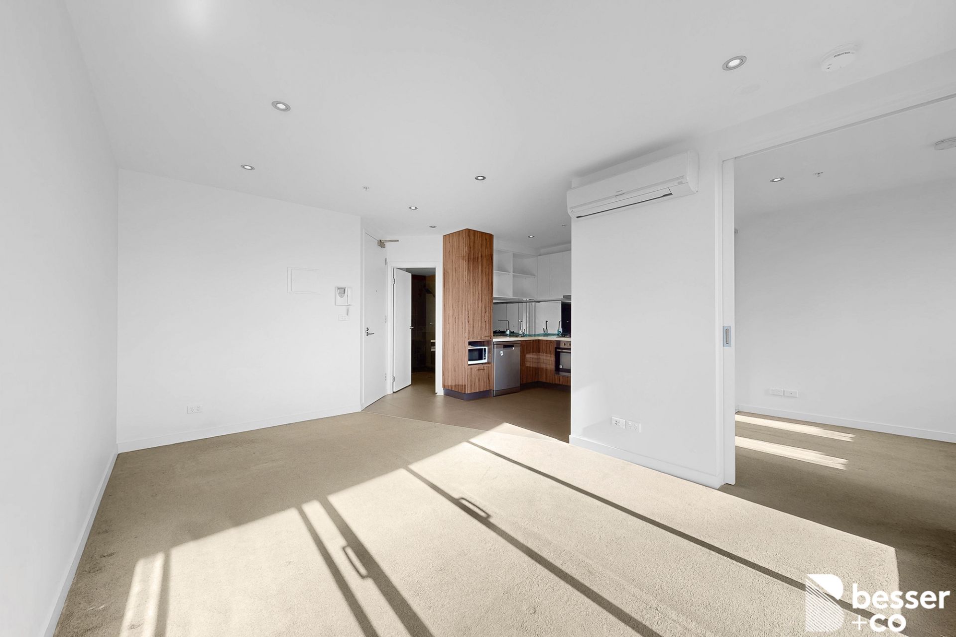 502/20 Garden Street, South Yarra - Thumbnail 2