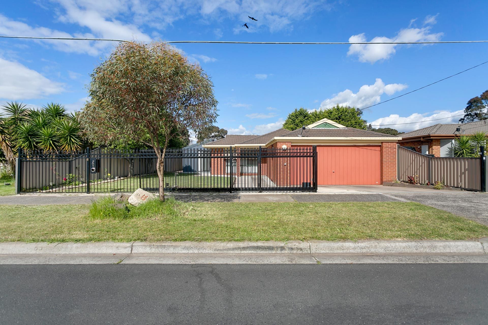 8 Laurel Cres., Carrum Downs VIC