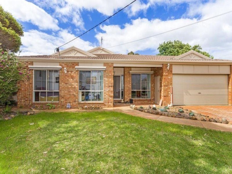 12 Sheraton Court OCEAN GROVE VIC, Ocean Grove - Thumbnail 2