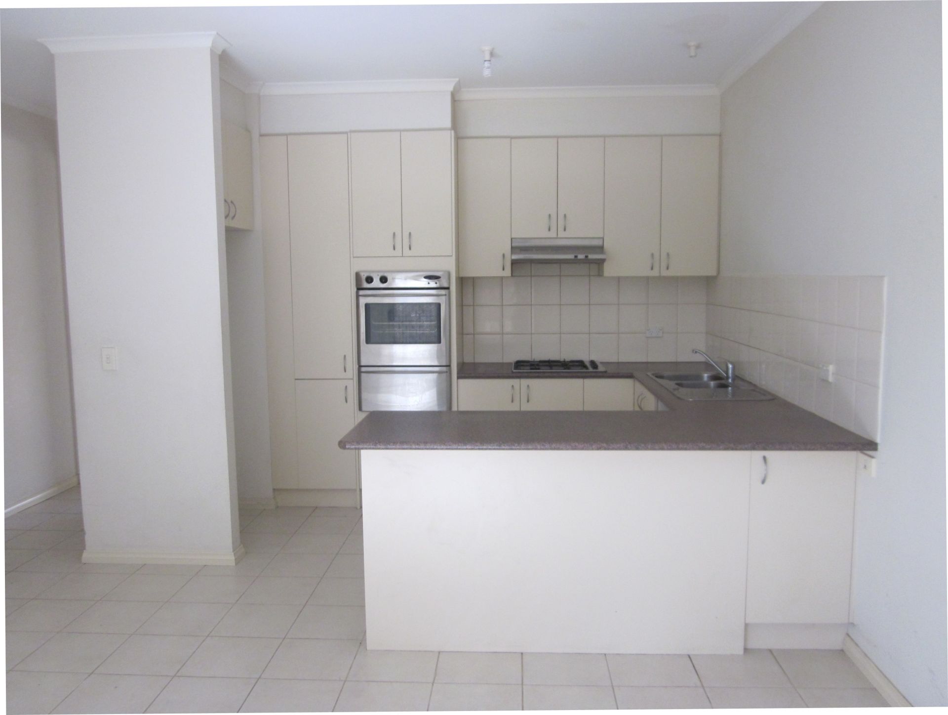 FANTASTICALLY LOCATED TOWNHOUSE!