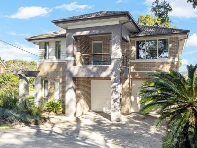 DEPOSIT TAKEN - Pittwater Lifestyle on Your Doorstep