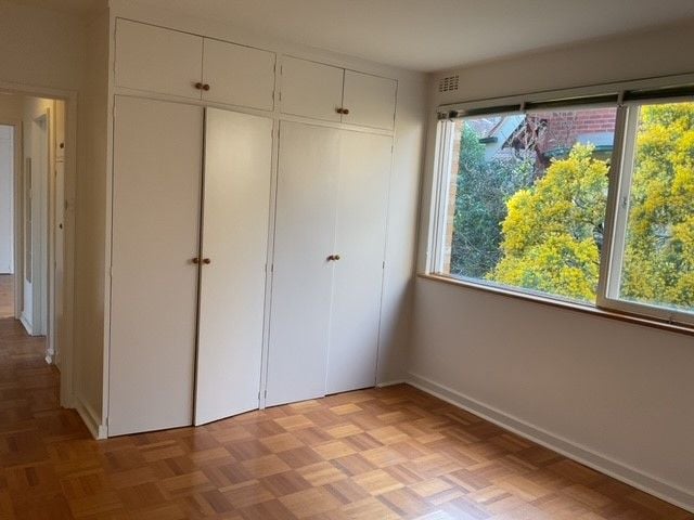 **Spacious and Sunny**
