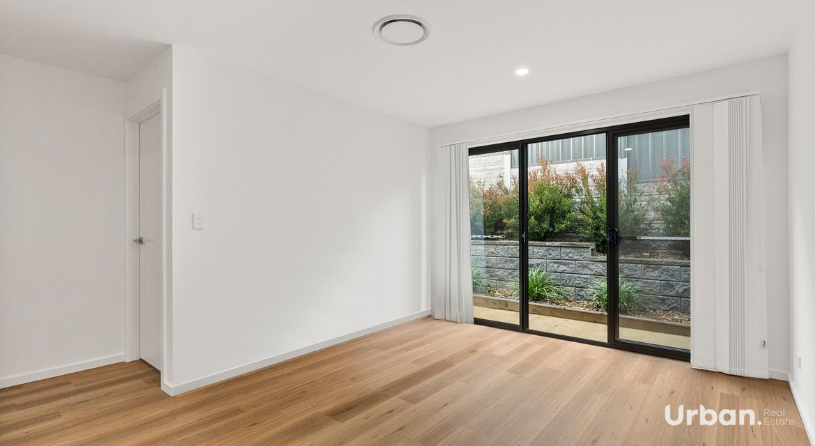 Tullimbar 14a Araluen Terrace