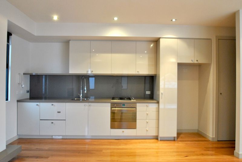 22 Woodstock Street, St Kilda East - Thumbnail 4