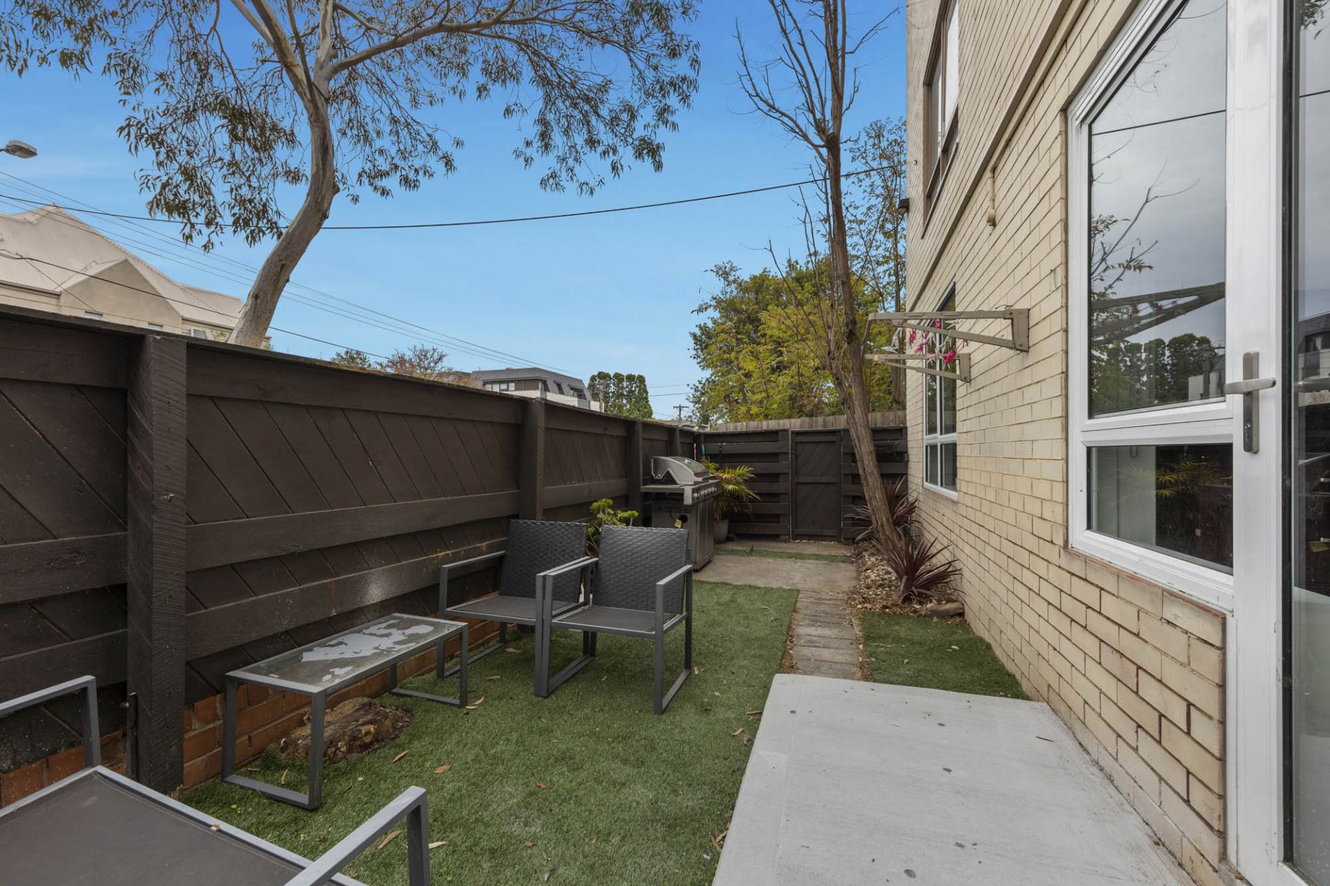 1/145A Hotham Street, Balaclava - Thumbnail 2