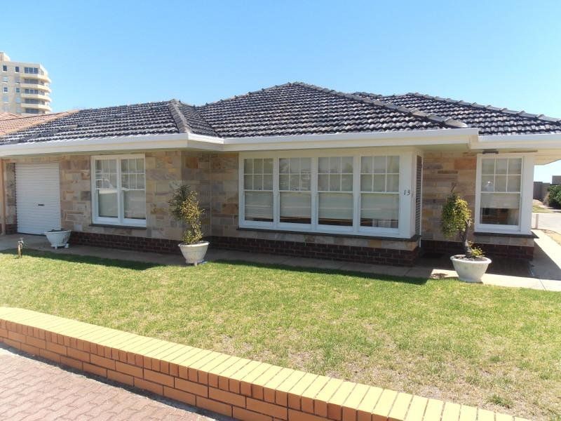 1/13 Patawalonga Frontage, Glenelg North - Thumbnail 2