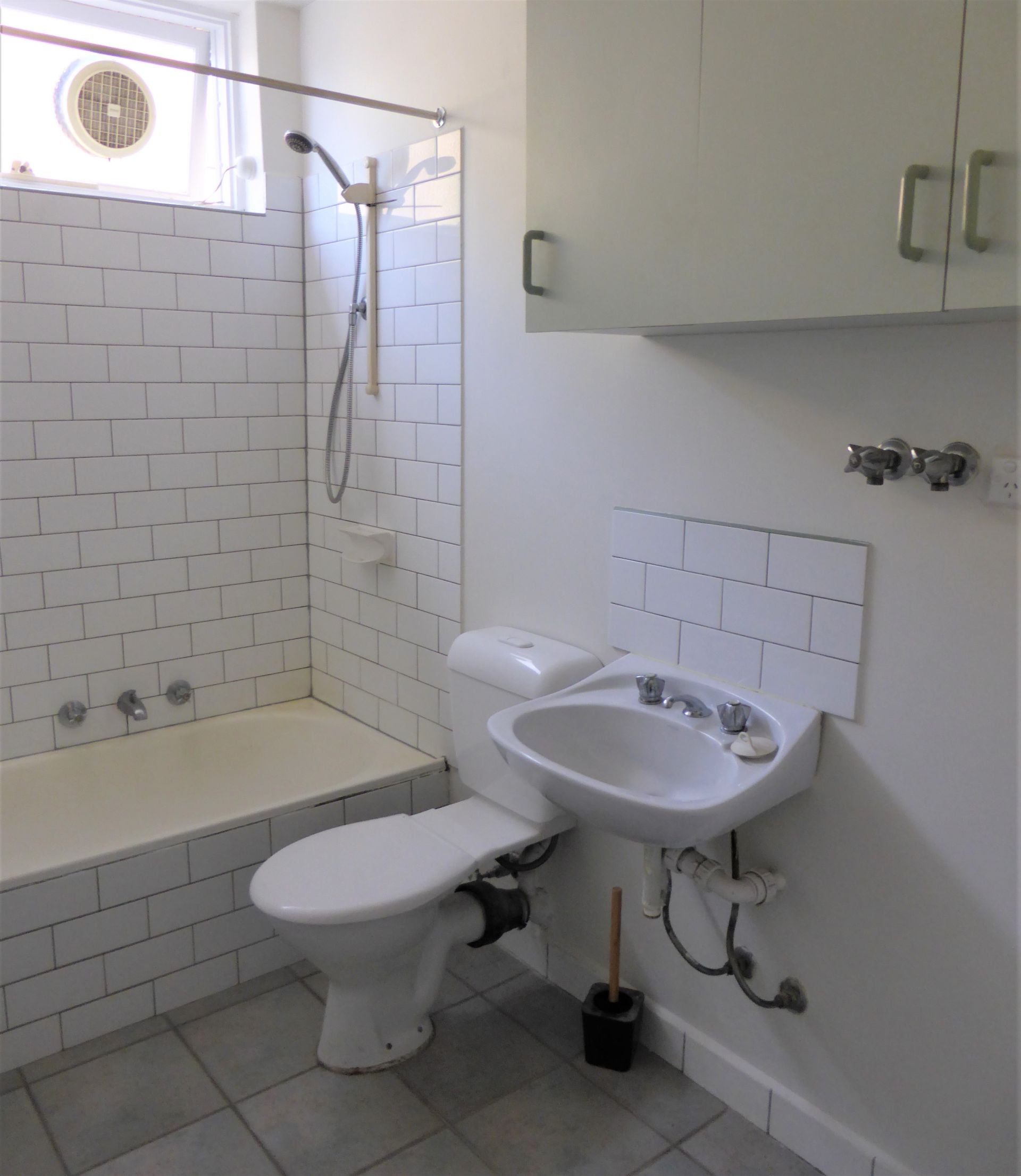 Northcote Unit in an Amazing Location!