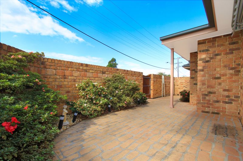 Real Estate For Sale 1/103 Balgownie Road Balgownie , NSW