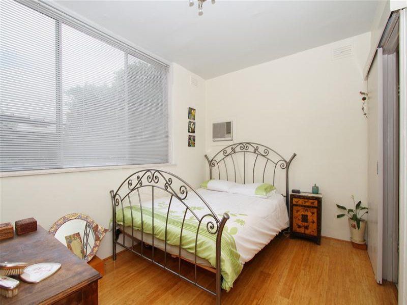 Delightful, Bright & Modern
