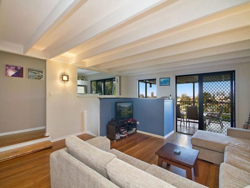 29 Ballow Street COOLANGATTA QLD, Coolangatta - Thumbnail 4