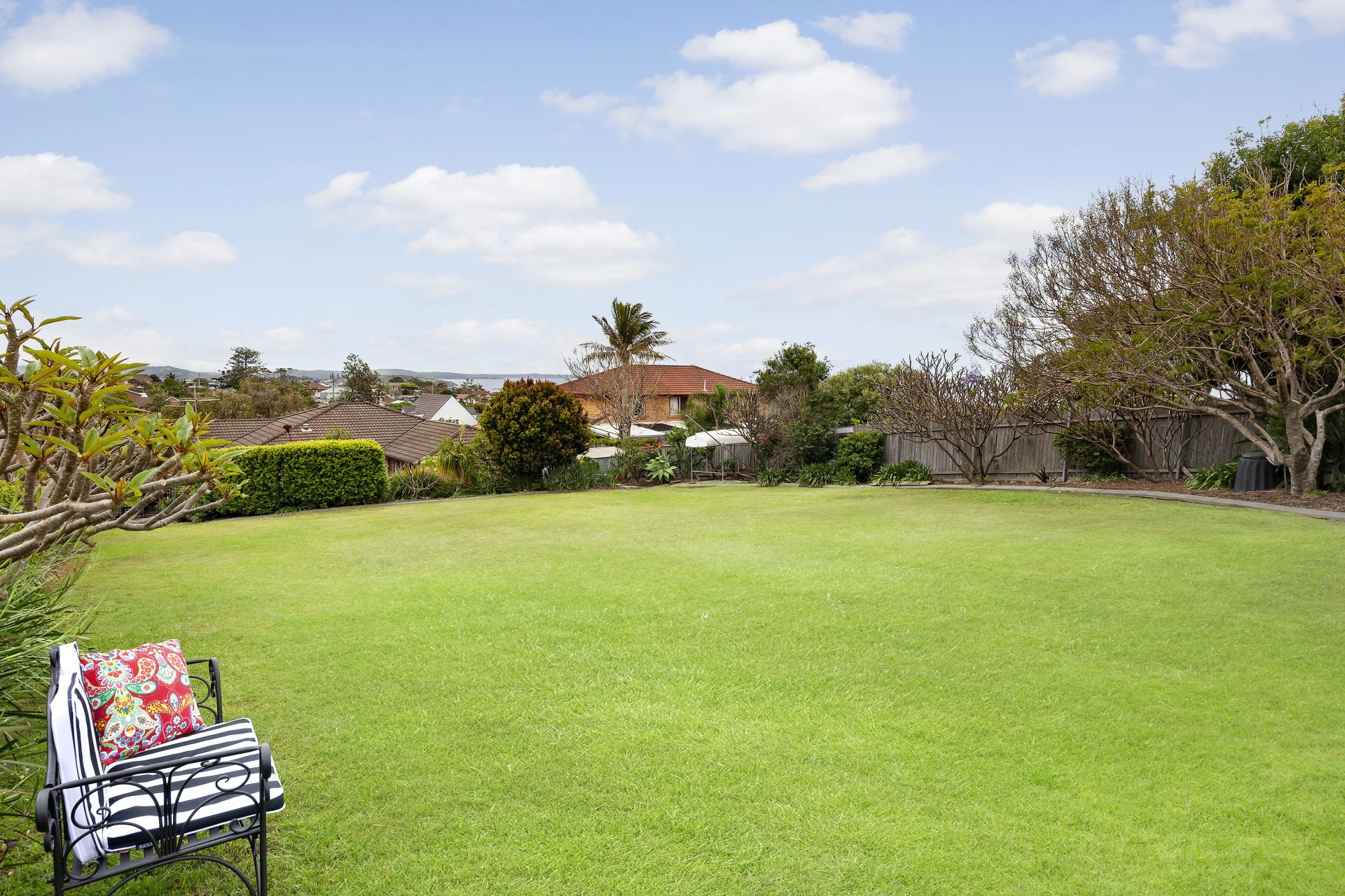 Real Estate For Sale 72 Barton Drive Kiama Downs , NSW