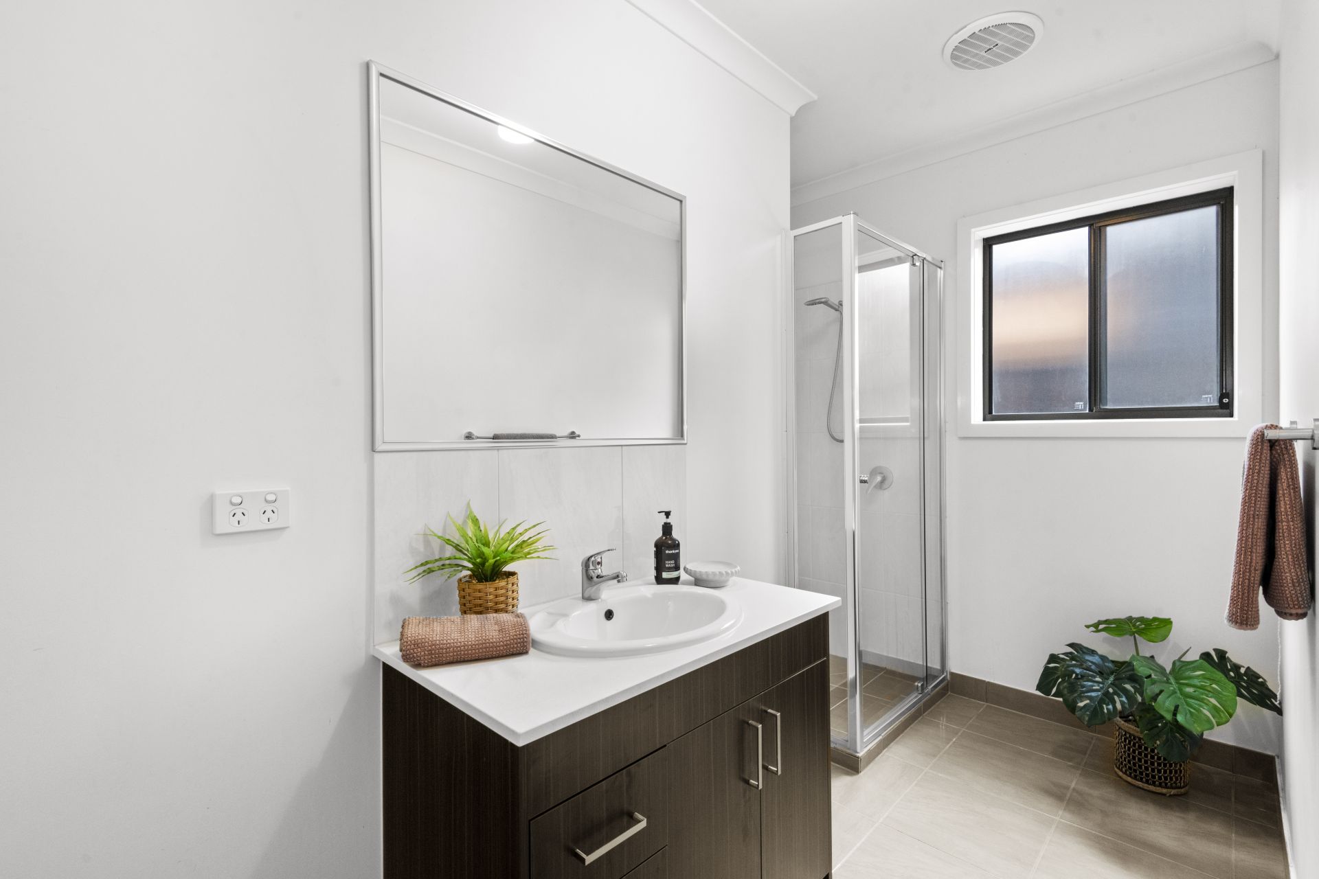 Picture Perfect First Home Or Investment