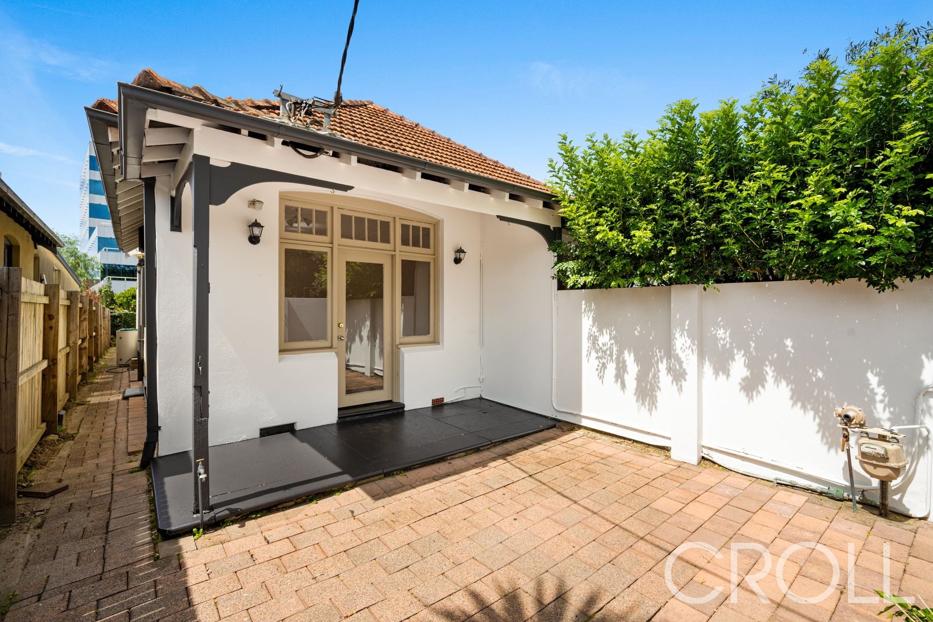 7 Park Avenue NEUTRAL BAY NSW, Bay - Image 1