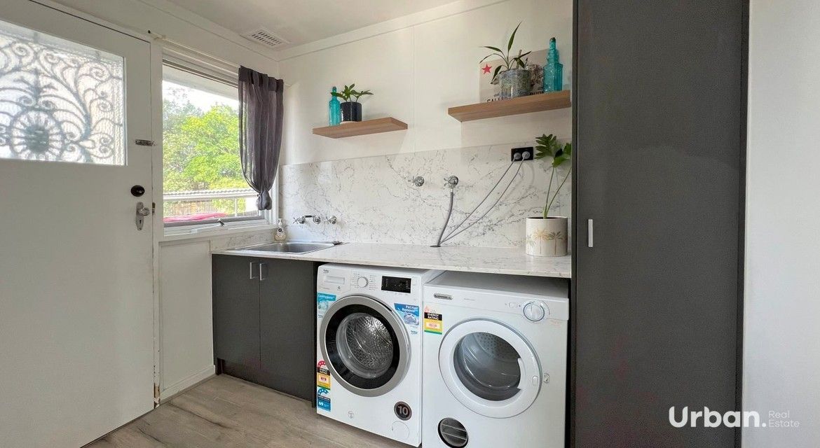 Rutherford 13 Endeavour Street