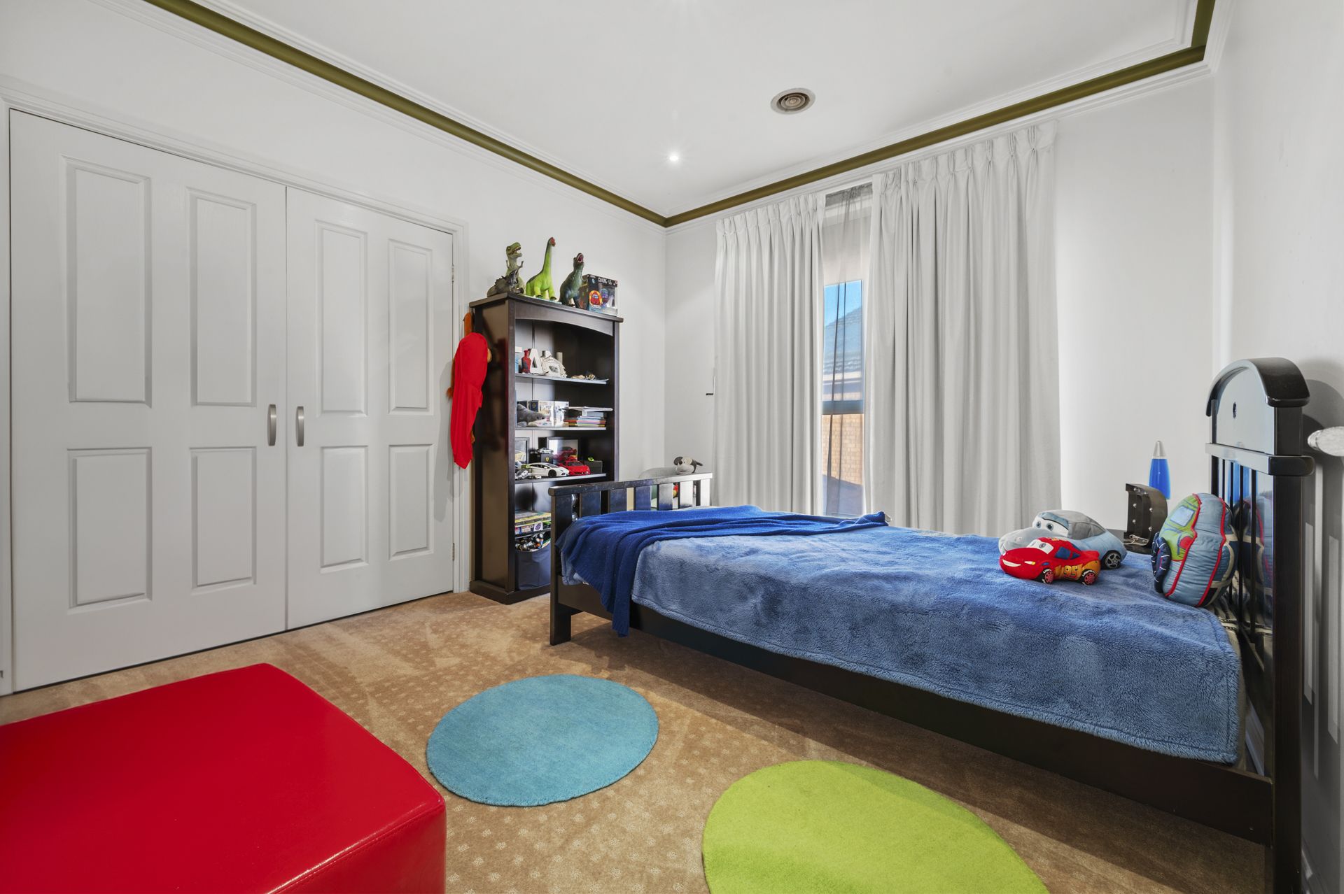 LALOR'S FINEST - 5 BEDROOMS