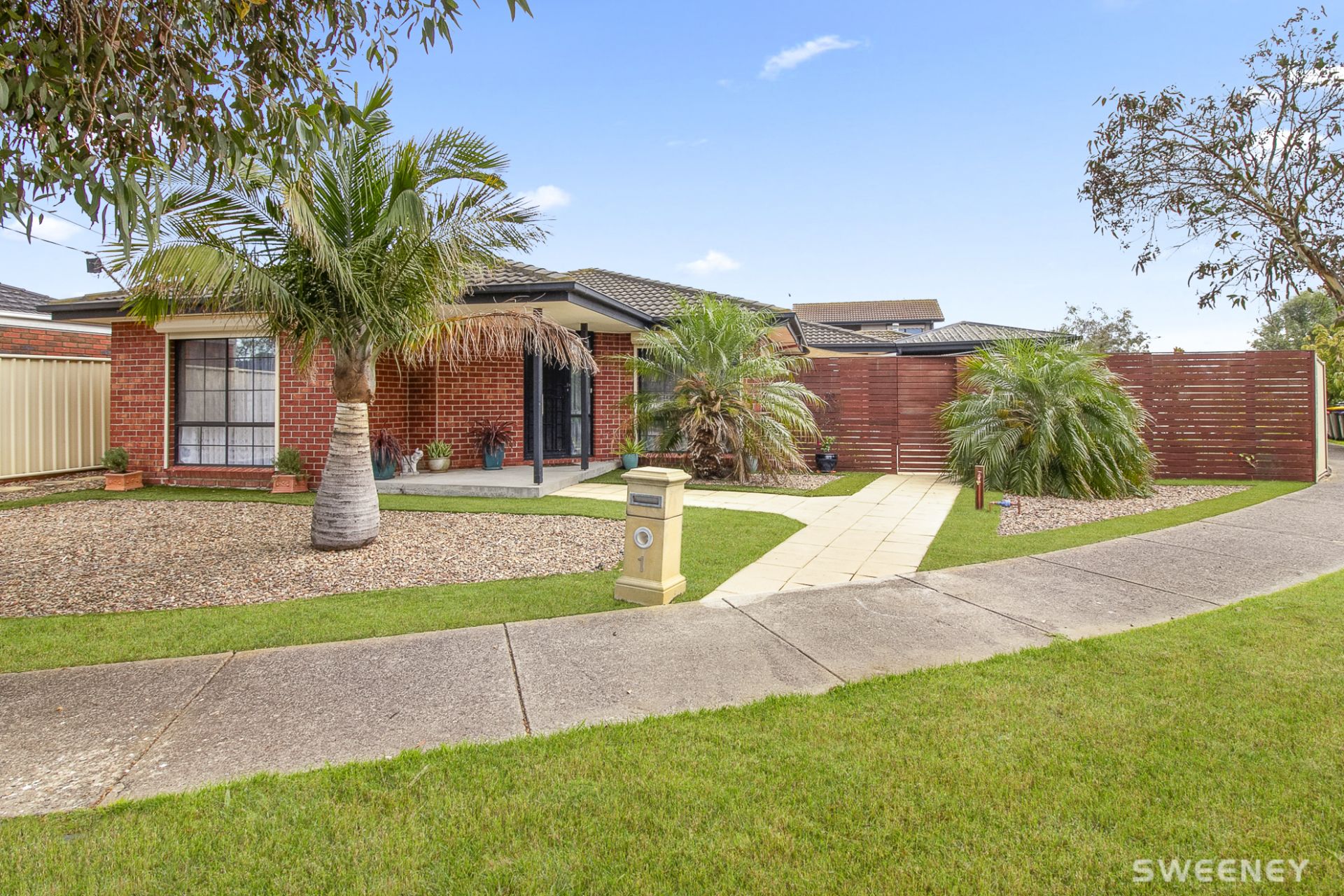 1 Hibiscus Court, Altona Meadows - Thumbnail 2