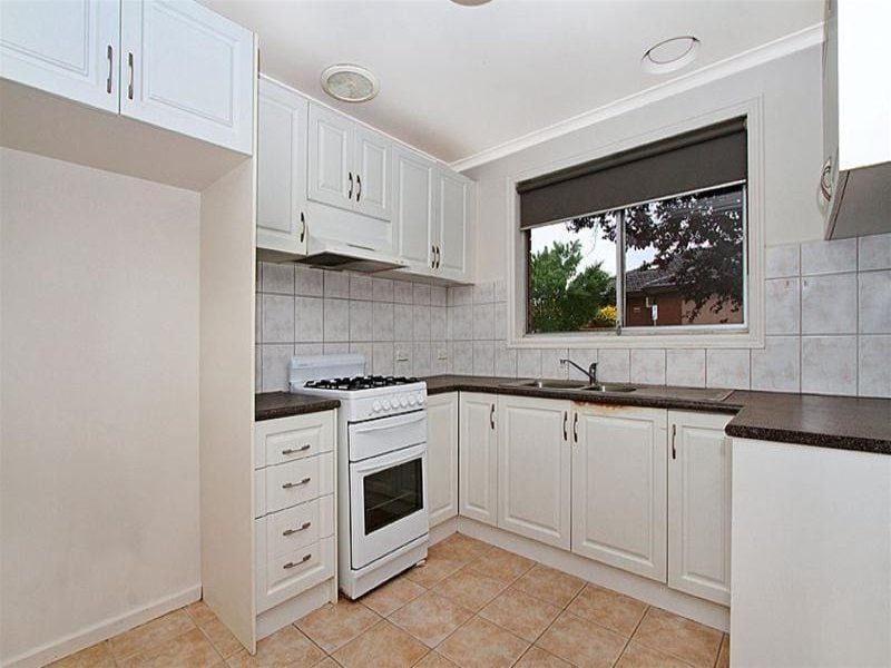 1/572 Gilbert Road, Reservoir