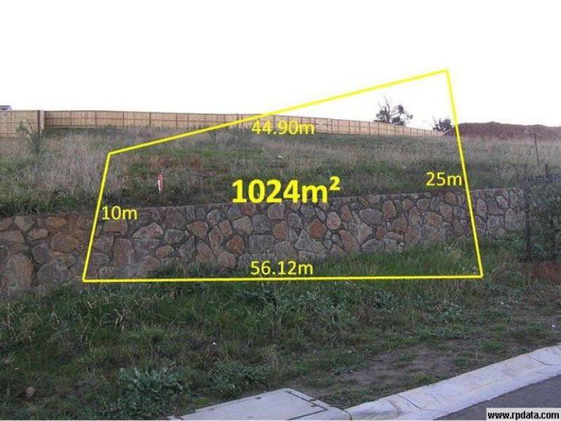 8 Foxtail Terrace SOUTH MORANG, South Morang - Thumbnail 2