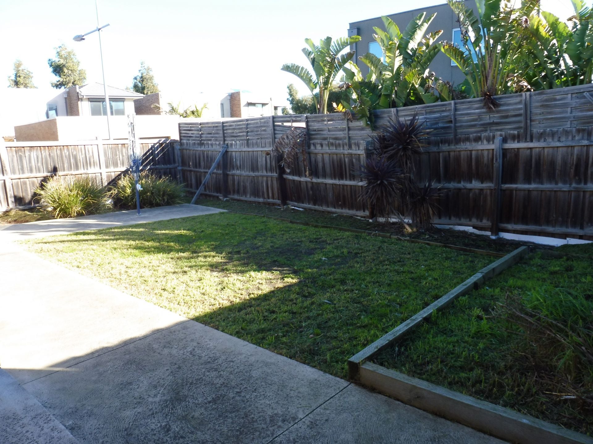 IDEAL FAMILY HOME CLOSE TO AURORA VILLAGE
