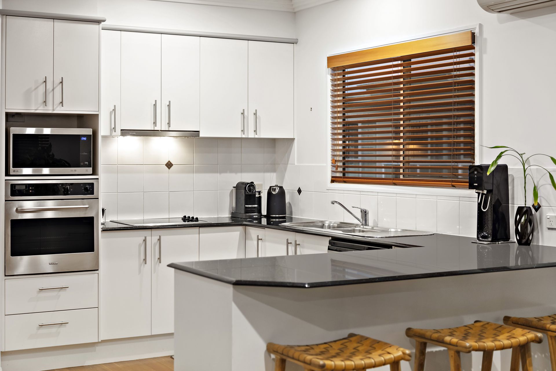 Real Estate For Sale 97 Laguna Avenue Palm Beach , QLD