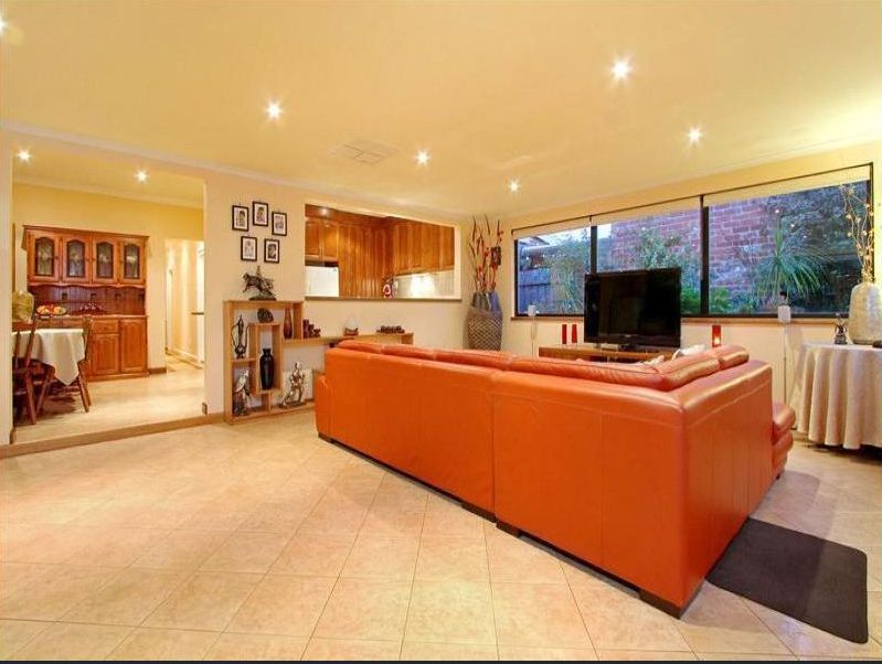 A Piece Of Royal Land With The Home To Match!