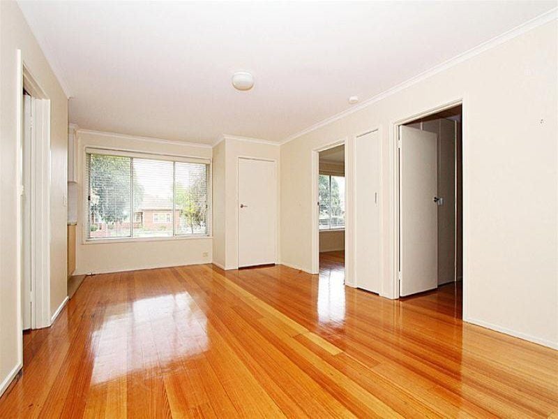 MONTH-TO-MONTH LEASE ONLY