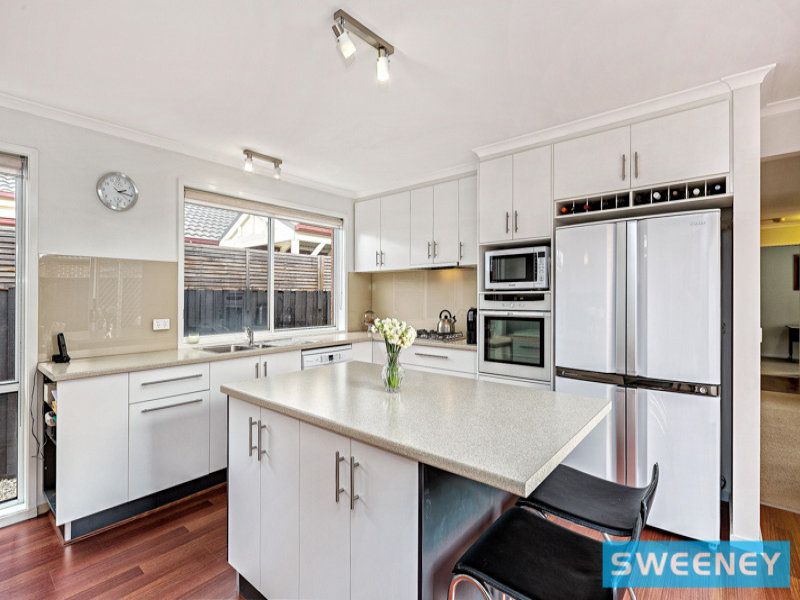 14 Lynch Court, Altona Meadows - Thumbnail 2