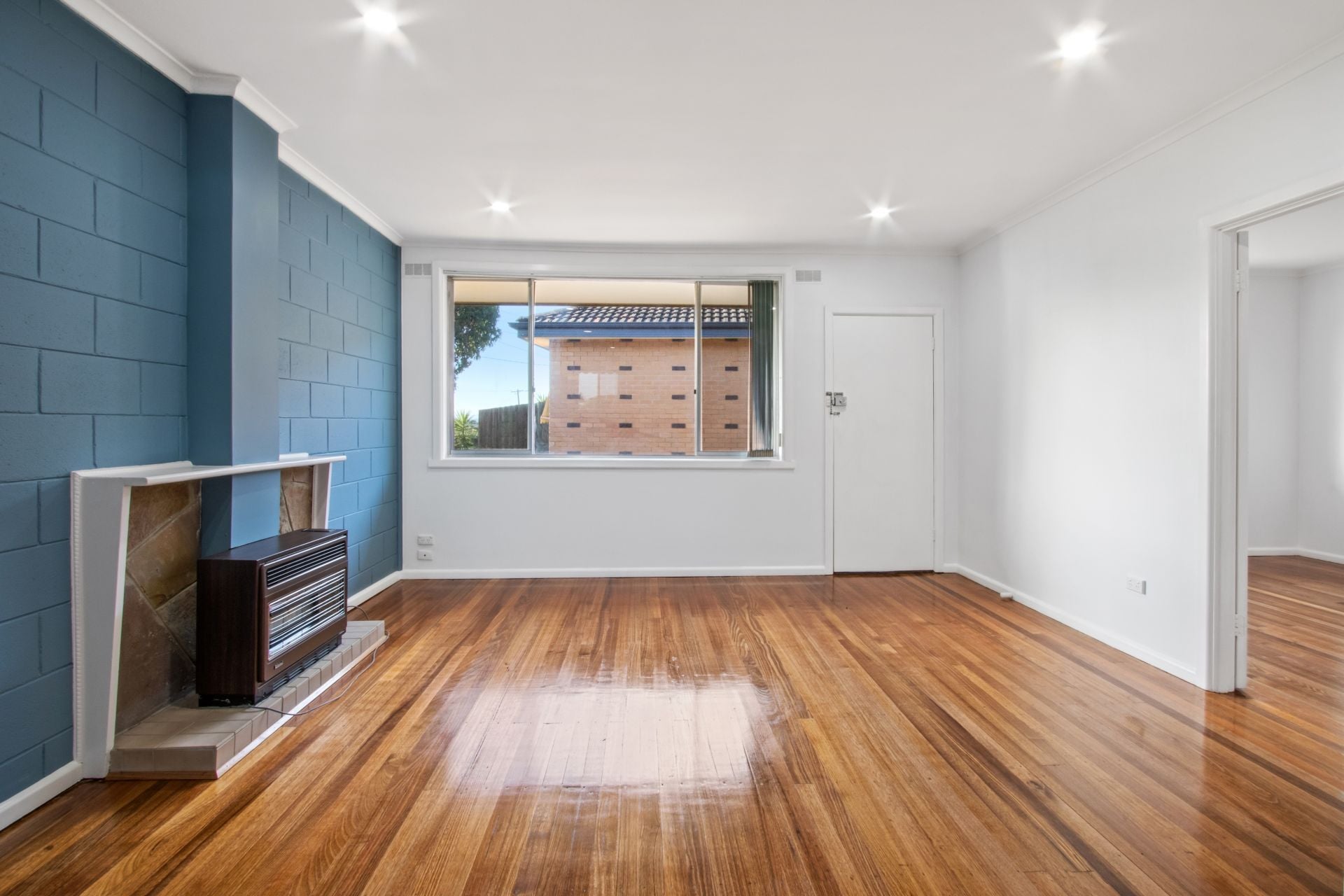 Fully Renovated 2-Bedroom Unit!