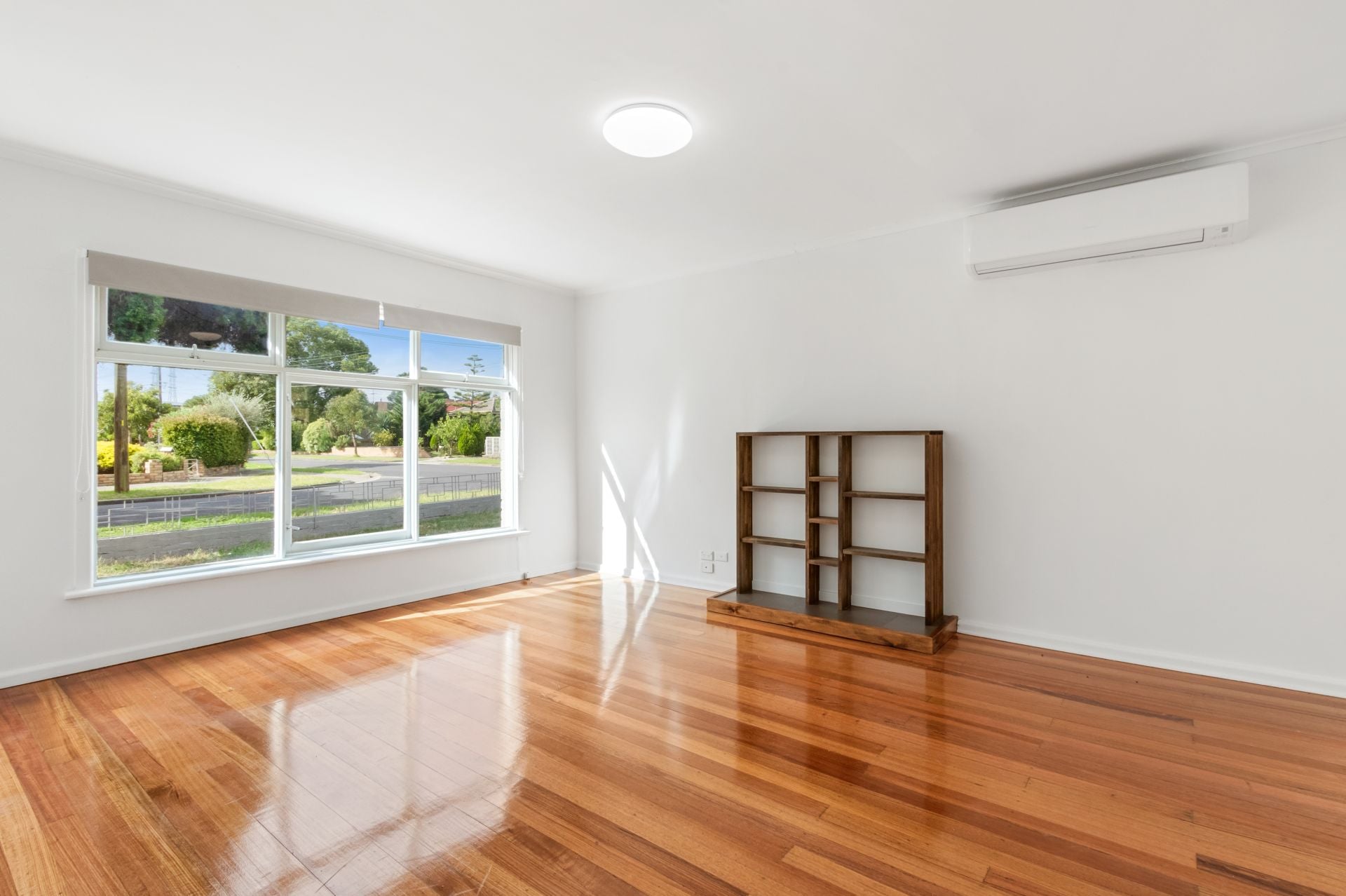 LOOKING FOR A GREAT TENANT!