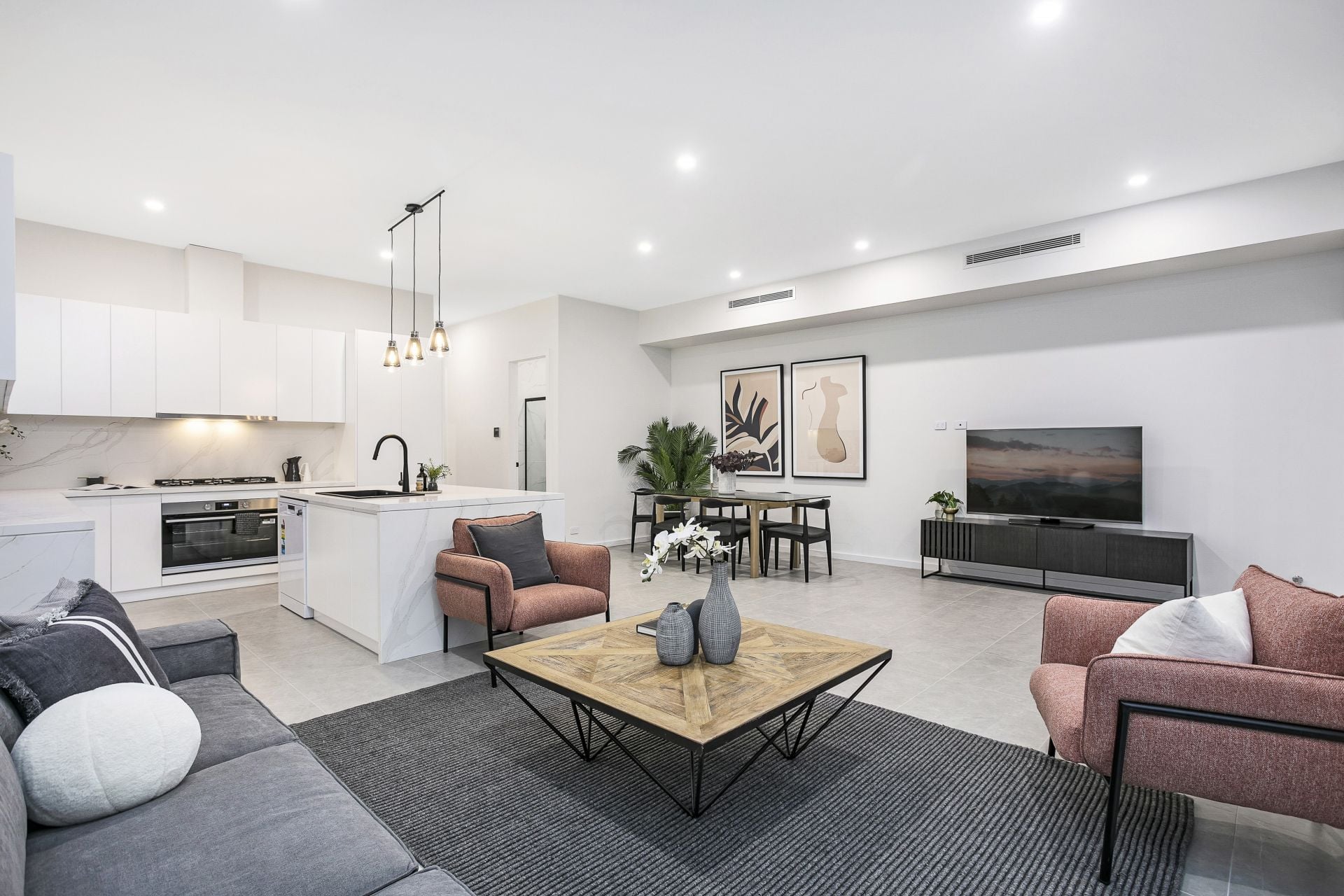 14B Kenneth Avenue Kirrawee NSW, Kirrawee - Thumbnail 2