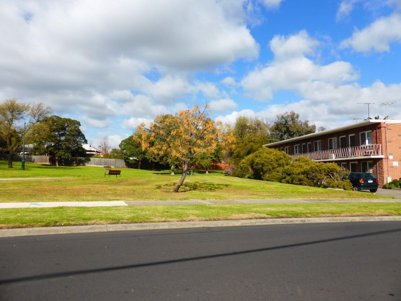 10/28 Milton Crescent, Preston
