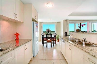 Panorama-Enhanced Living from Mulberry Hill