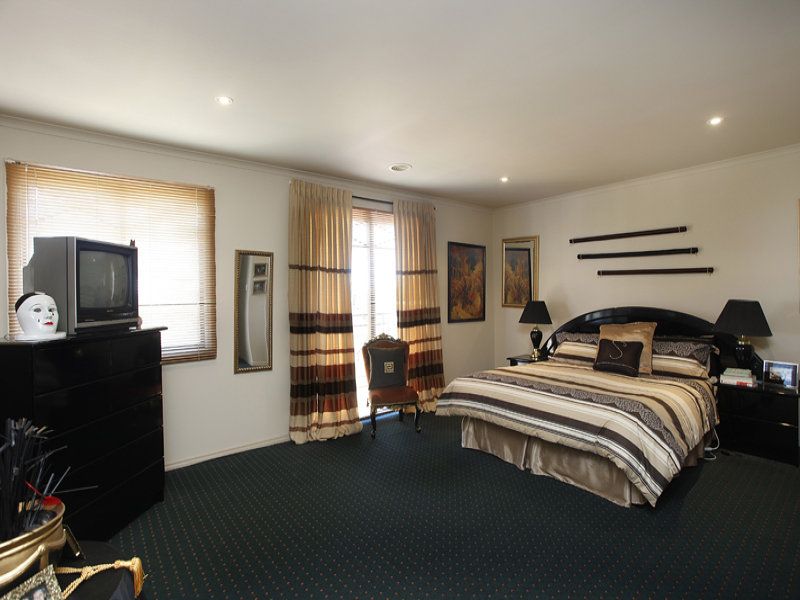 21 The Crescent, Point Cook - Thumbnail 8