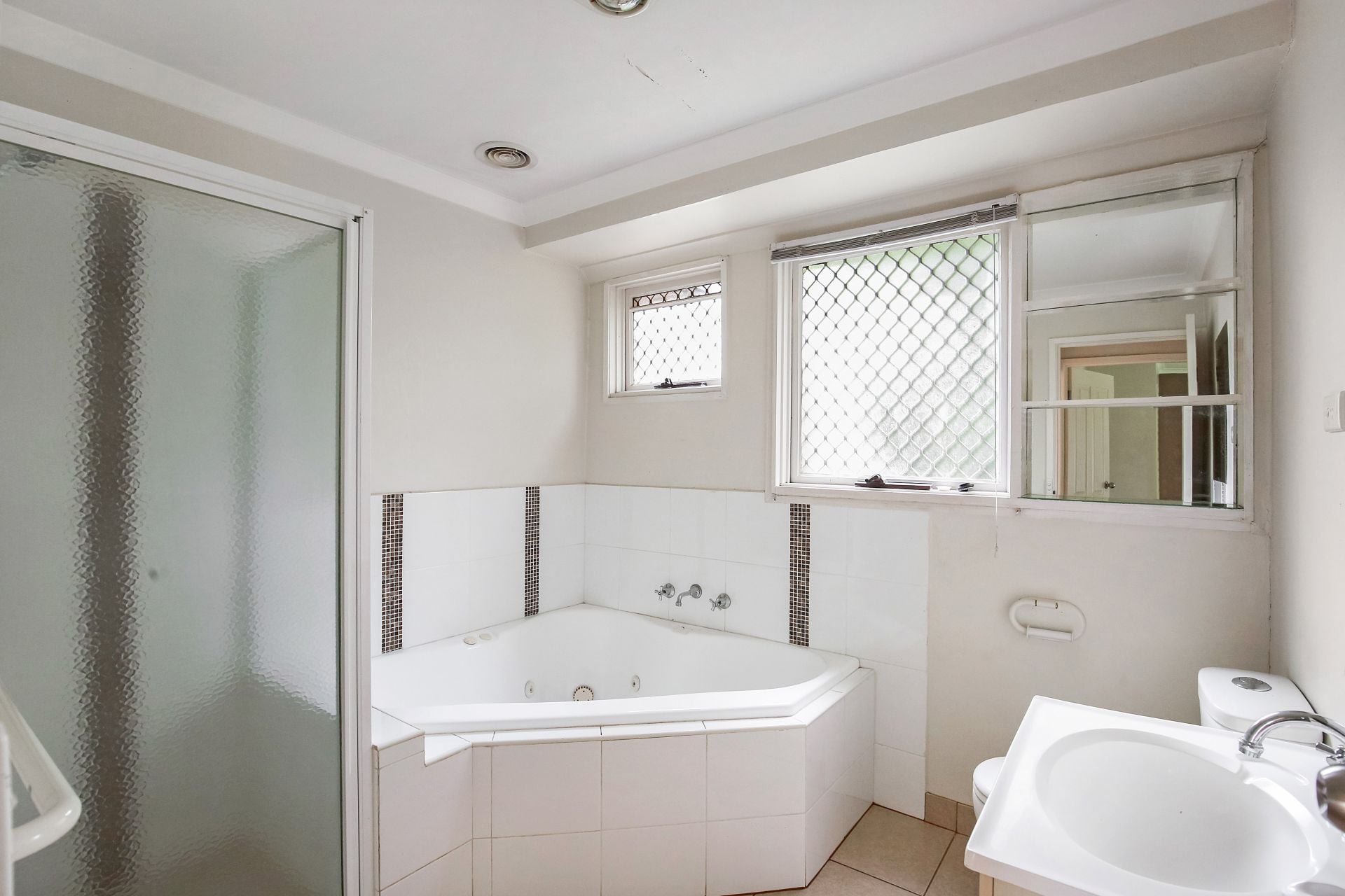 Lovely 3 Bedroom Family Home!