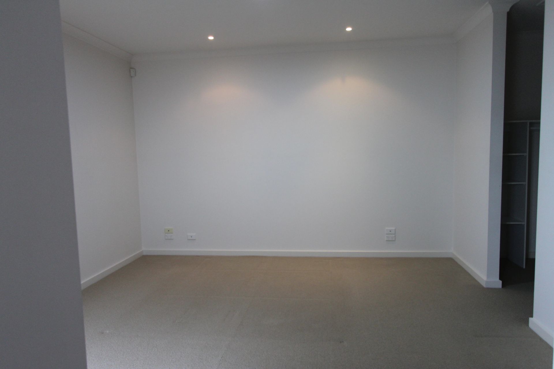 Spacious Family Living – Walking distance to local schools & shops!