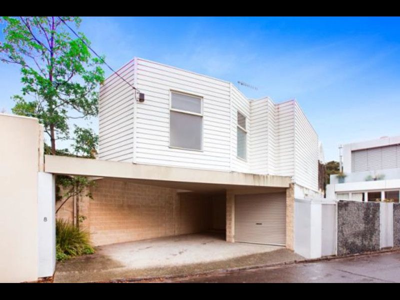 8 Hawksburn Close, South Yarra - Thumbnail 2