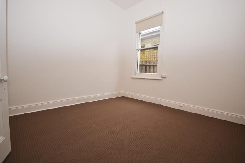 TIDY TERRACE IN THE HEART OF NORTHCOTE!