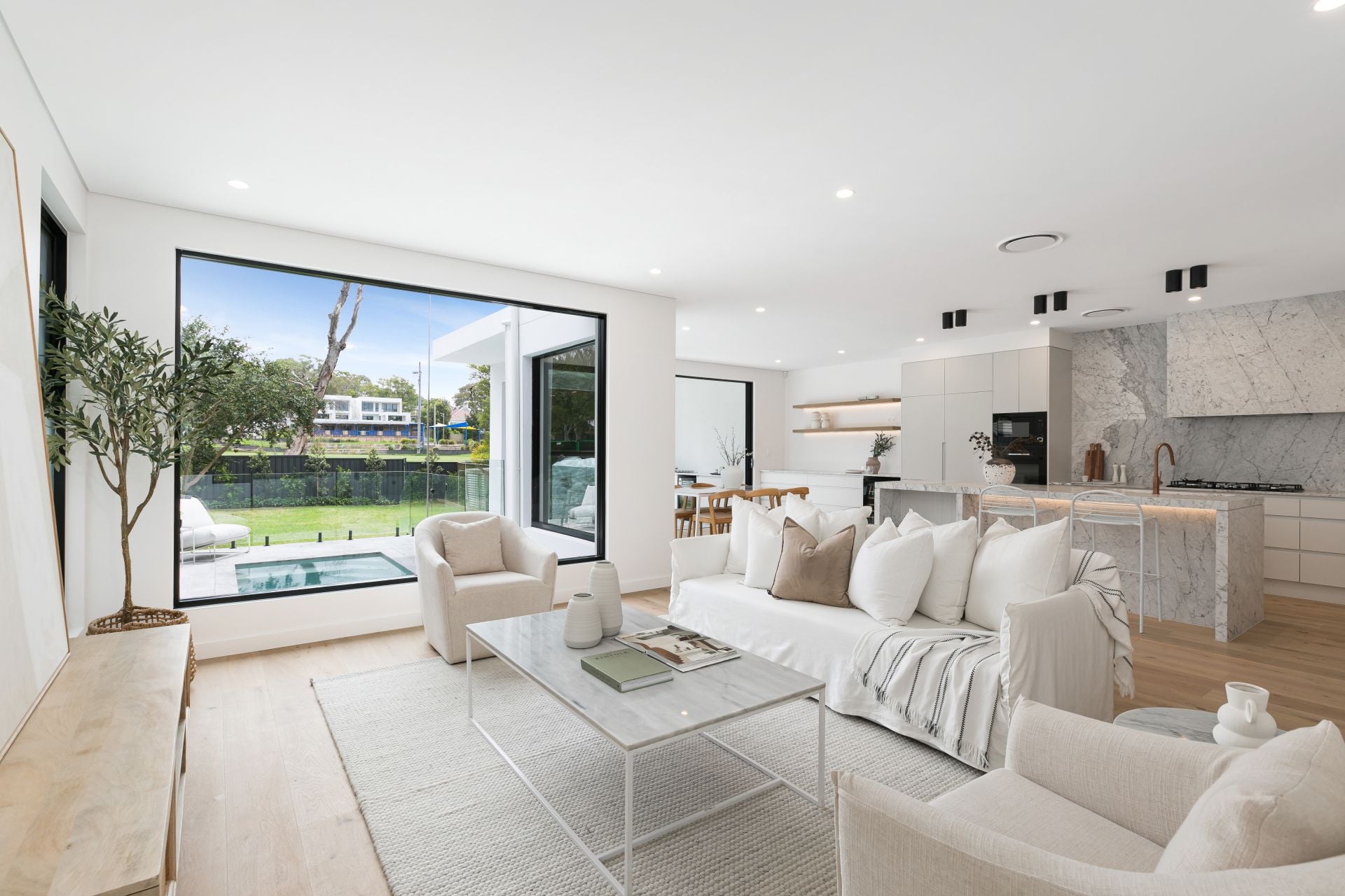 73b Gannons Road Caringbah South NSW, Caringbah South - Thumbnail 3