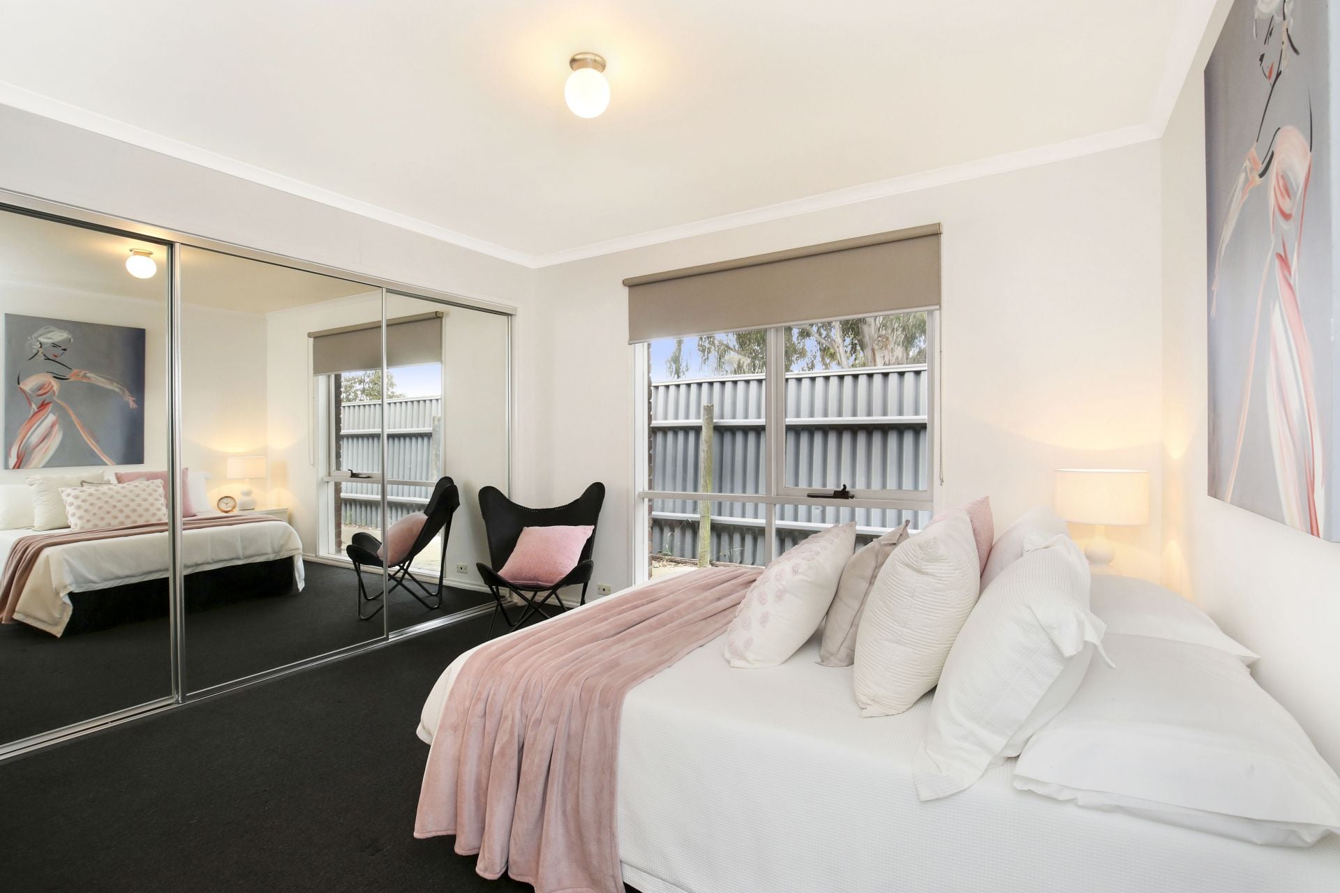 Convenient Living In Mill Park!