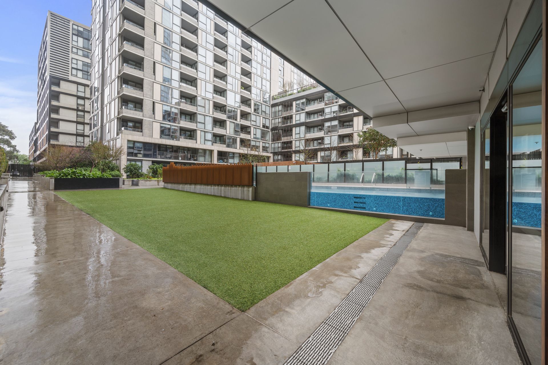 Spacious Apartment with Exclusive Amenities!
