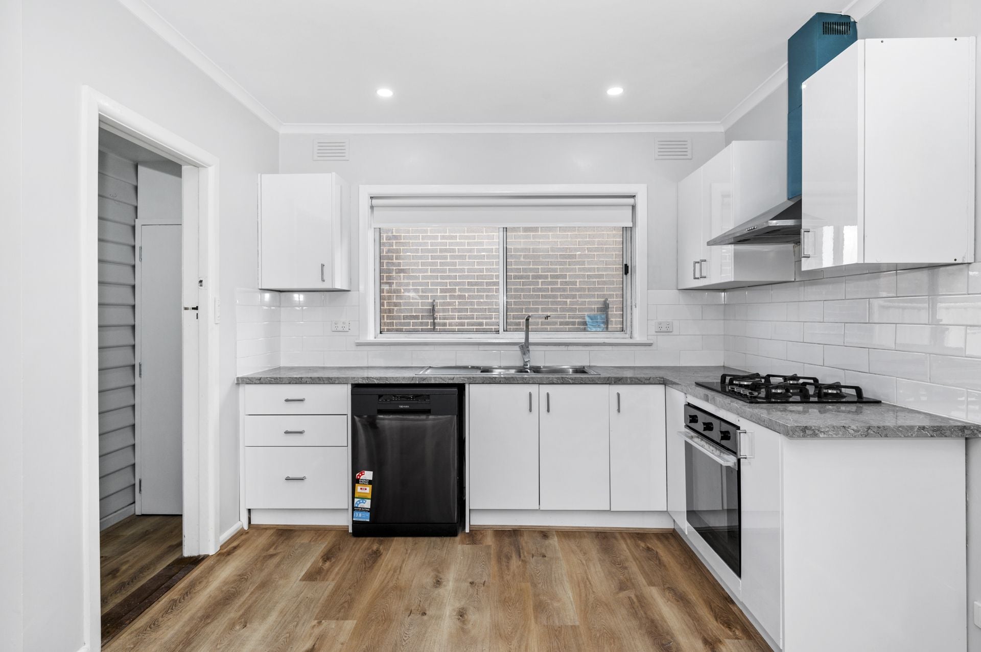 Charming 3 Bedroom Unit