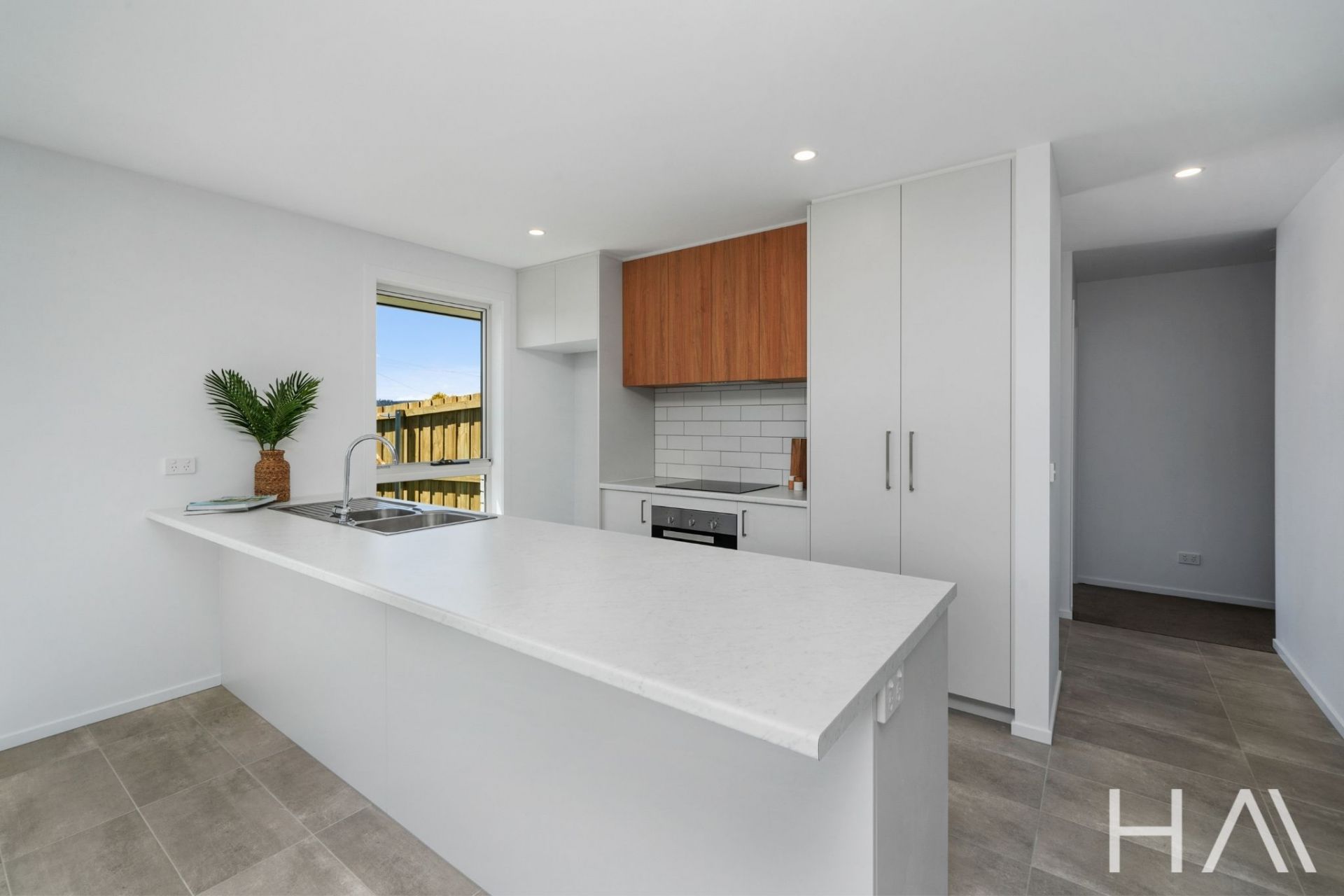2/8 Kenbrae Avenue Glenorchy, Glenorchy - Thumbnail 7