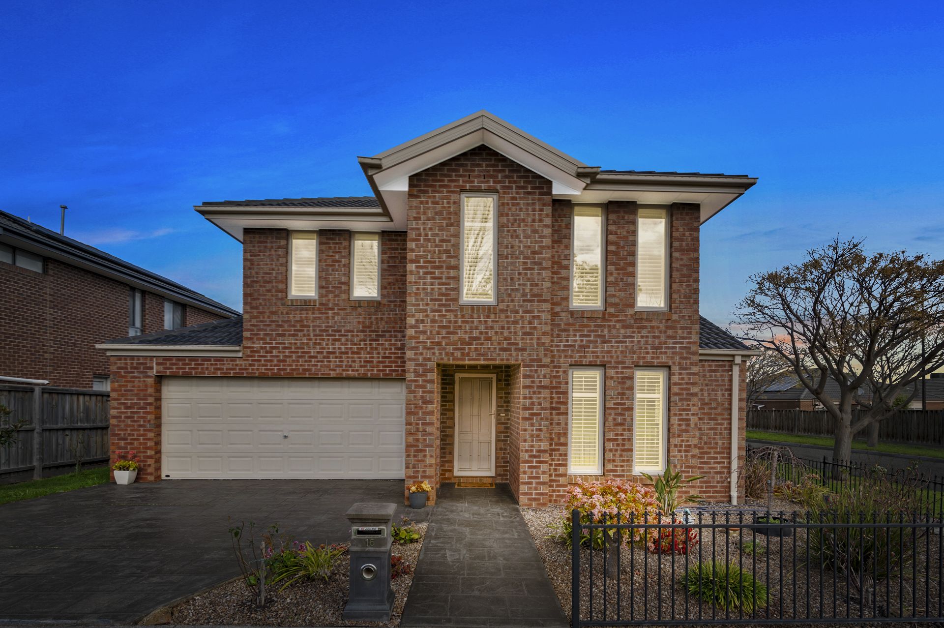Elegance, Convenience, and Comfort Unite in Lyndarum Estate's Finest