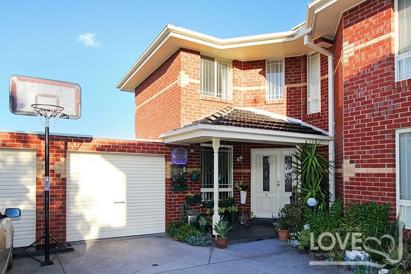 3/99 Rathcown Road, Reservoir